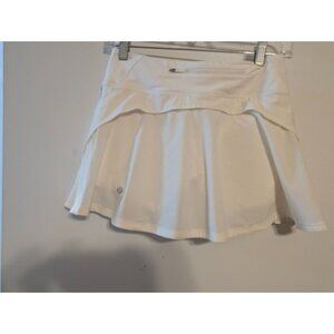 Lululemon Skirt Women's White Play Off The Pleats Mid Rise Skort Pull On Sz 4